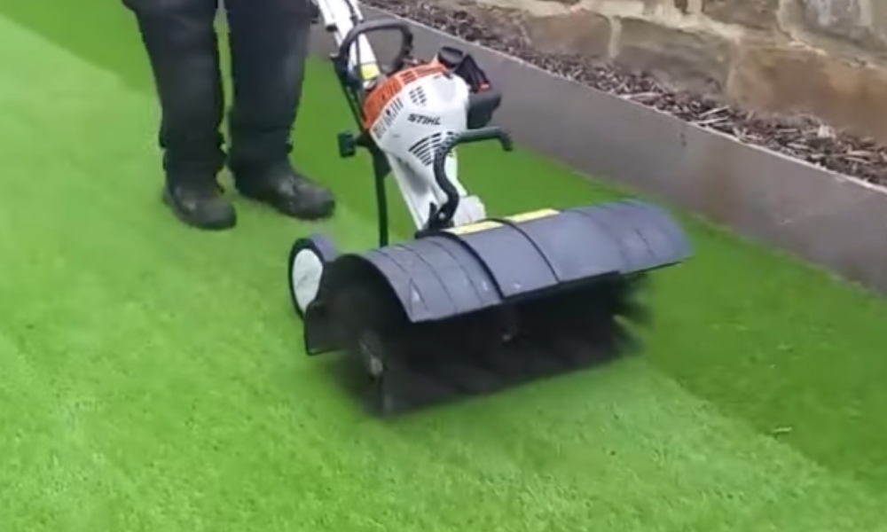 artificial turf cleaning | clean yard crew